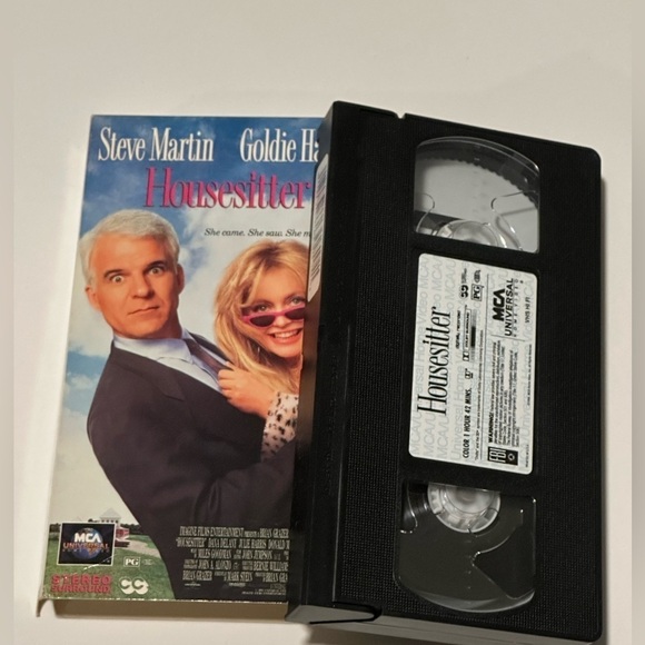 Housesitter VHS Movie - Picture 2 of 4